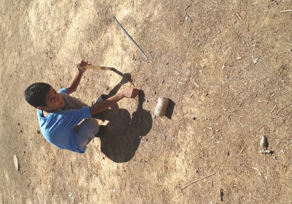 قياس محيط الكرة الارضية بمسطرة